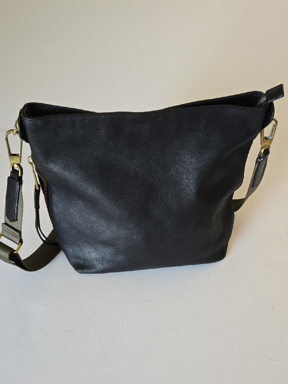 Fossil Classic Black Leather Crossbody Bag